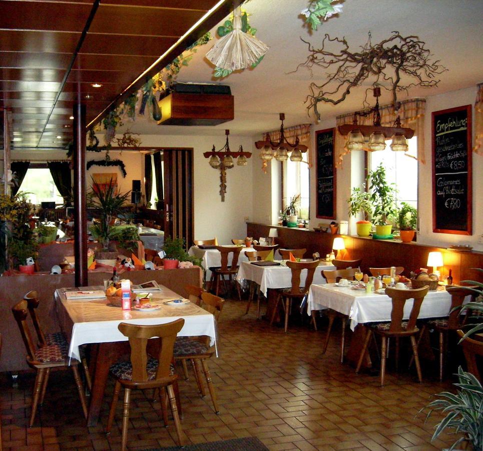 Gasthof Goldener Stern Aalen Buitenkant foto