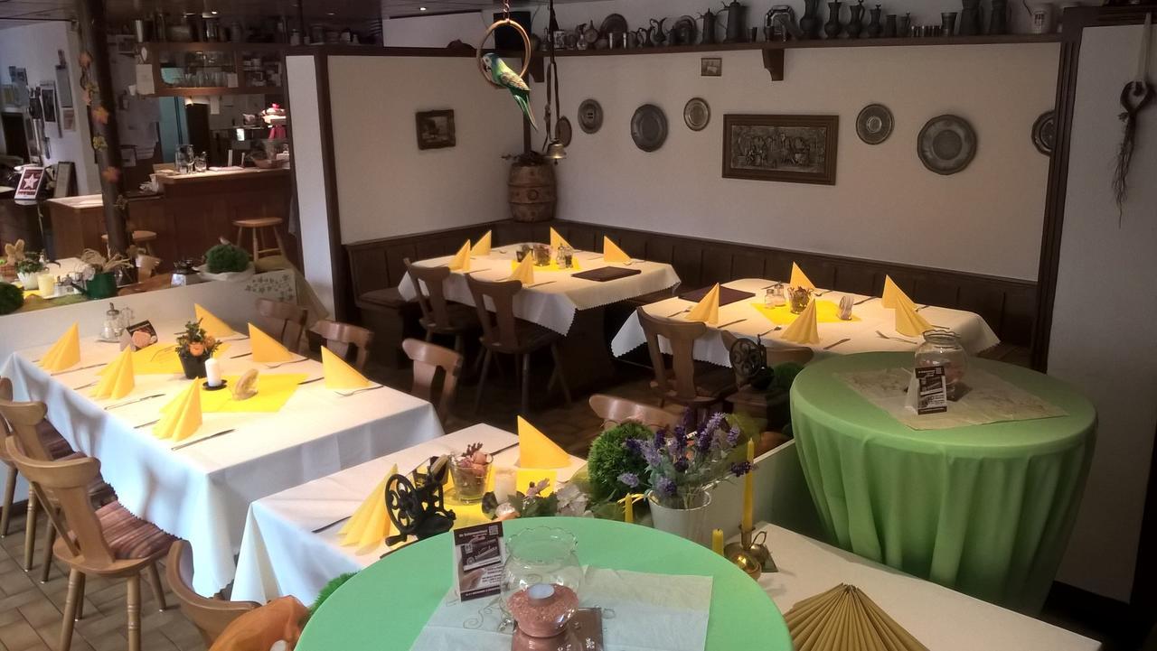 Gasthof Goldener Stern Aalen Buitenkant foto